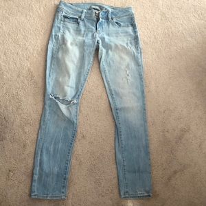 American Eagle skinny jeans light wash